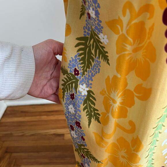 Vintage 90s Winnie Fashion Yellow Muumuu Dress M Made in Hawaii - Picture 5 of 12